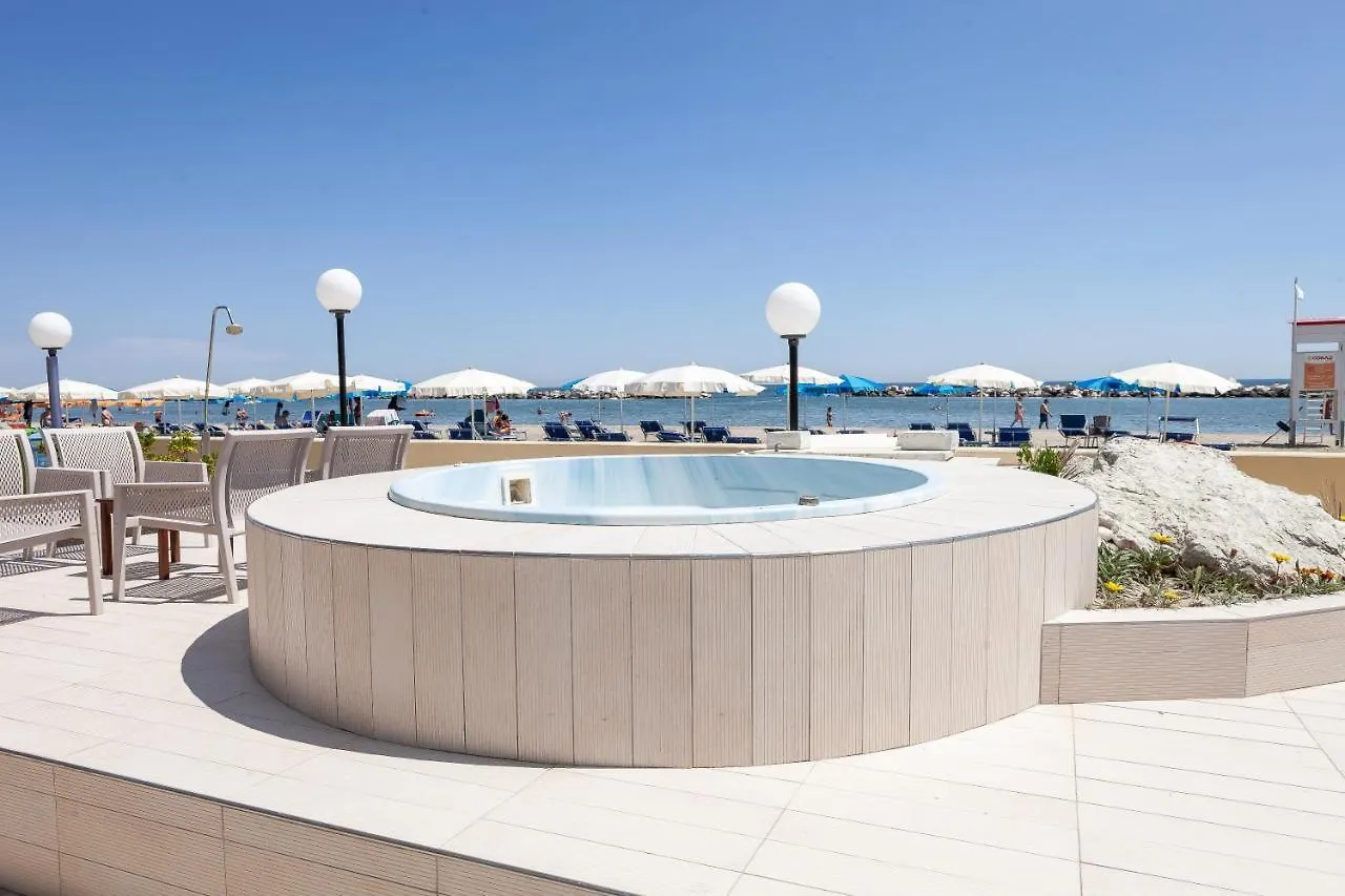 Hotel Primavera Sul Mare Lido Di Savio İtalya
