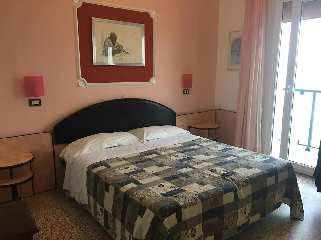 ***  Hotel Primavera Sul Mare Lido Di Savio İtalya